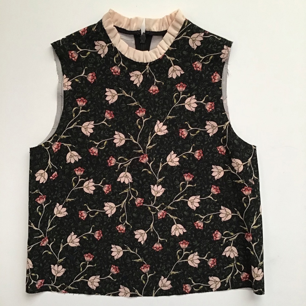 Topshop Sleeveless Floral Blouse